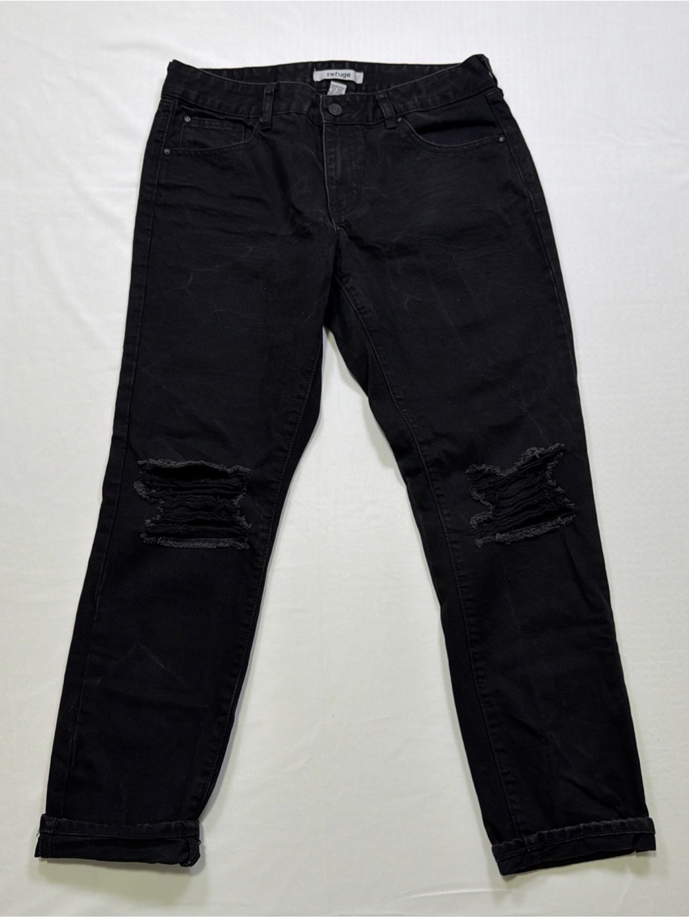 Refuge Women’s Black Distressed Jeans
